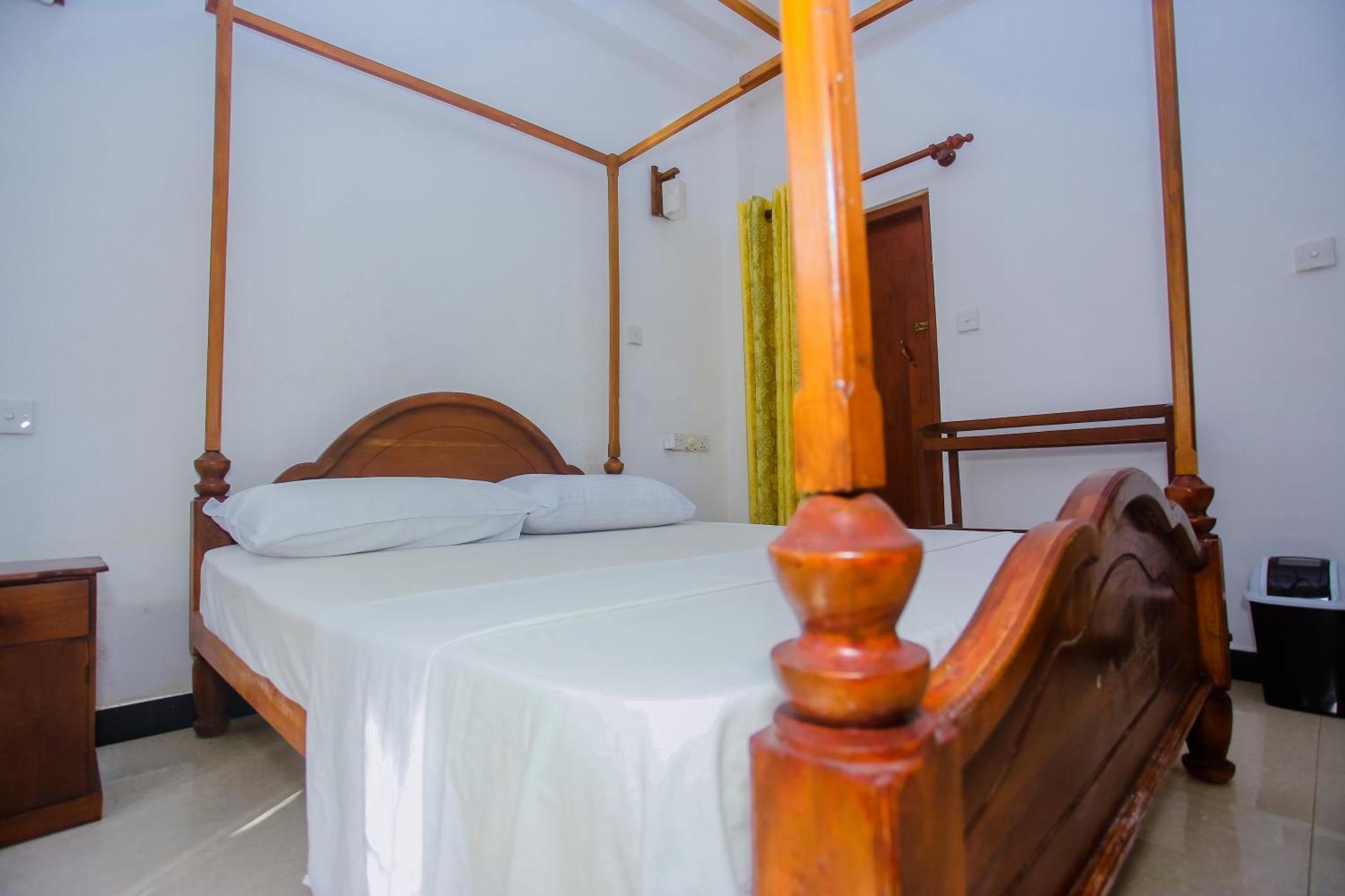 Bed and Breakfast Little Angels Mirissa Exterior foto