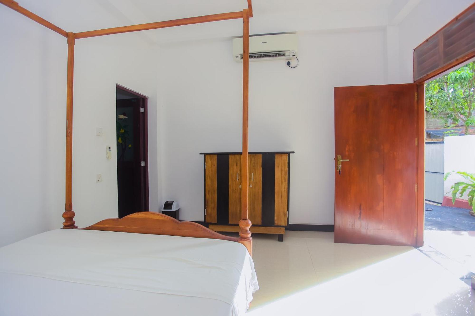 Bed and Breakfast Little Angels Mirissa Exterior foto