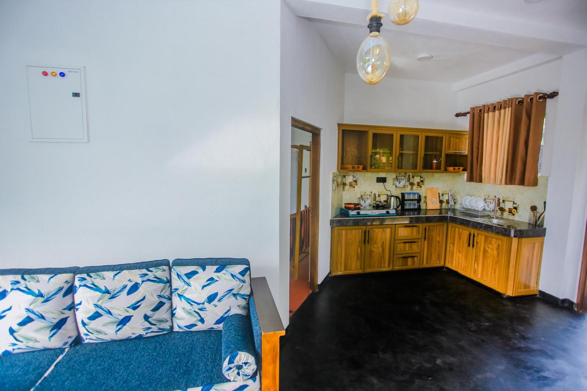 Bed and Breakfast Little Angels Mirissa Exterior foto