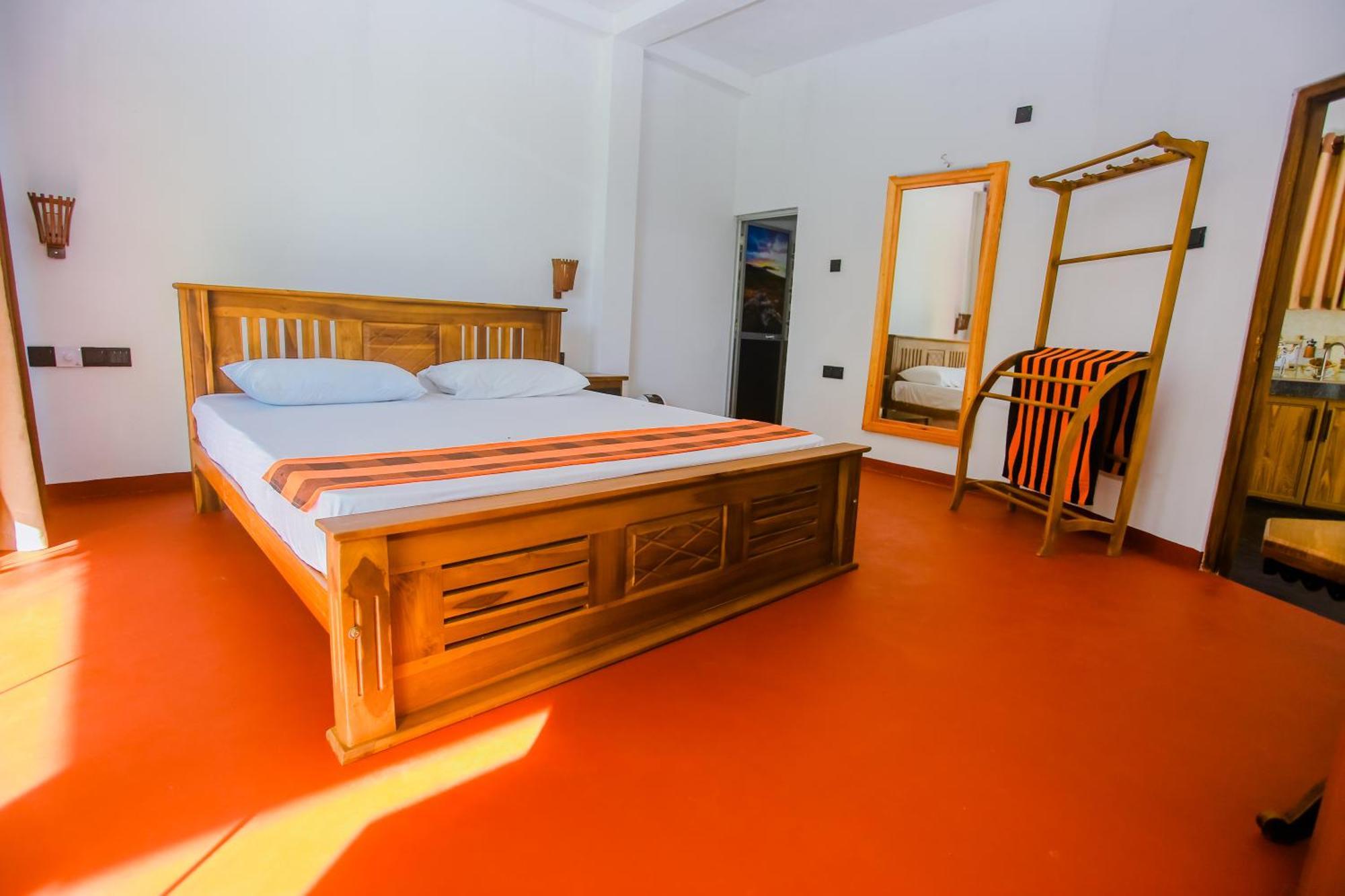 Bed and Breakfast Little Angels Mirissa Exterior foto